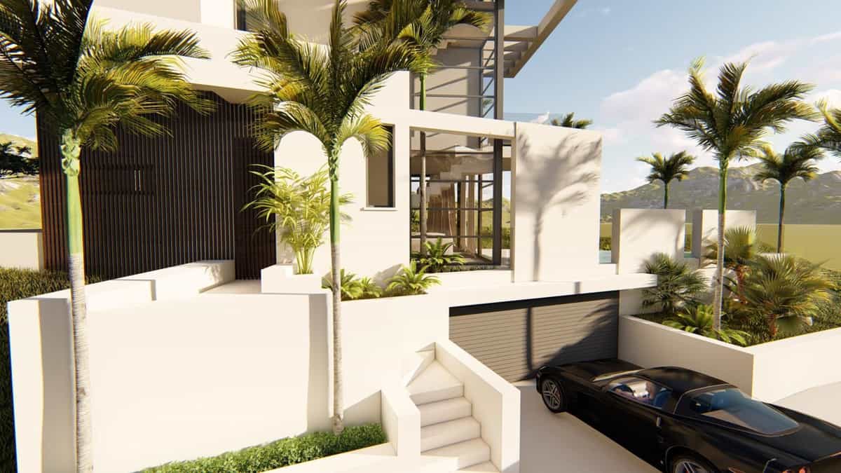 House in Marbella, Andalusia 11730539