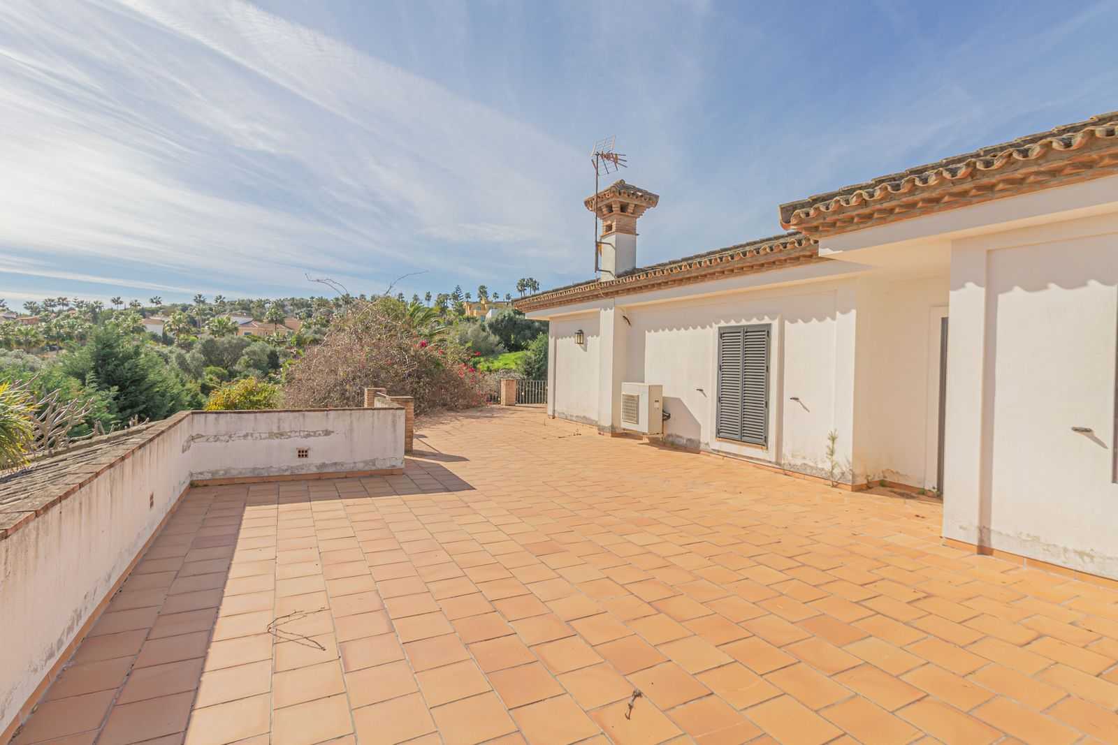 House in Sotogrande, Andalusia 11730680