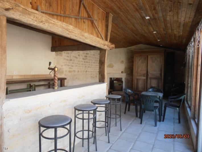 Hus i Chef-Boutonne, Nouvelle-Aquitaine 11730766