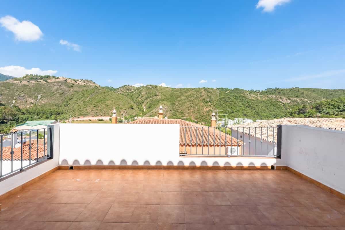 House in Benahavís, Andalusia 11730973