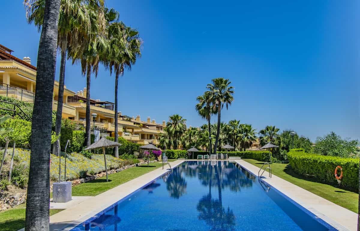 公寓 在 Marbella, Andalucía 11731345