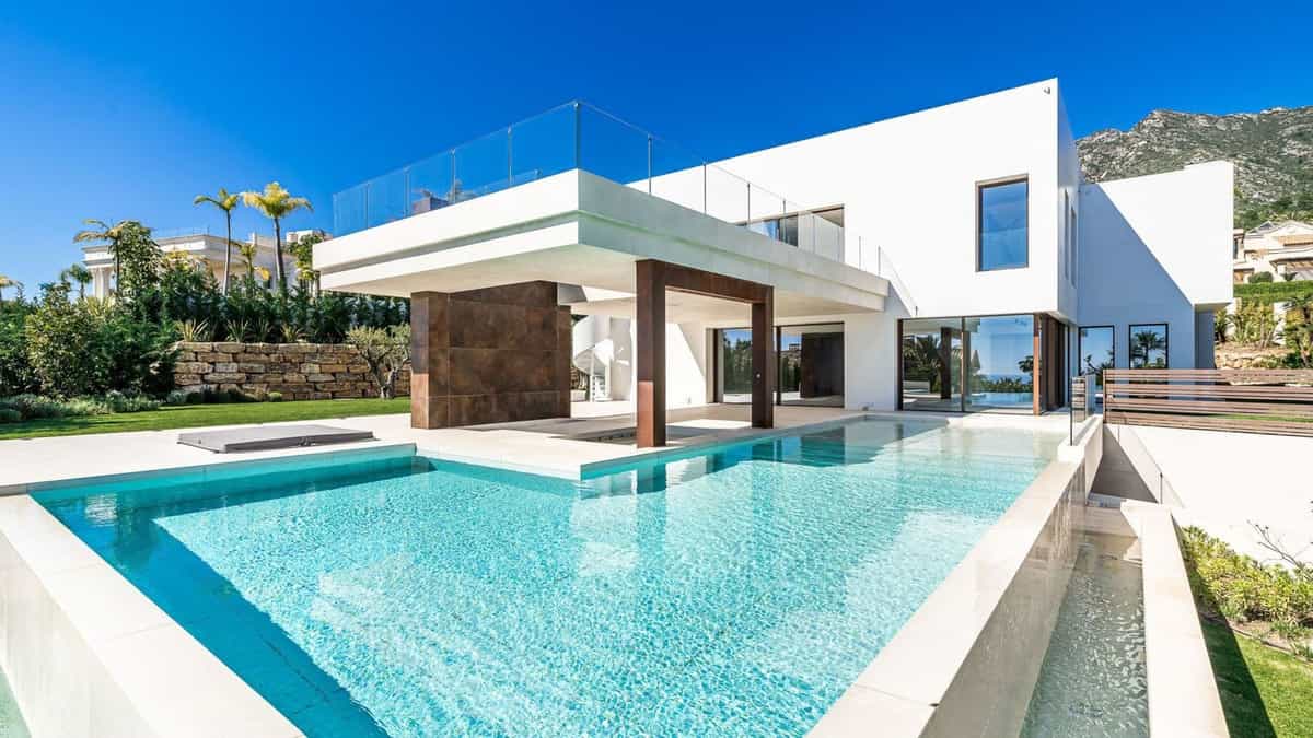 House in Marbella, Andalusia 11731430