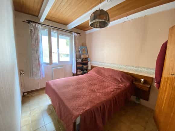 بيت في Magrie, Occitanie 11731541