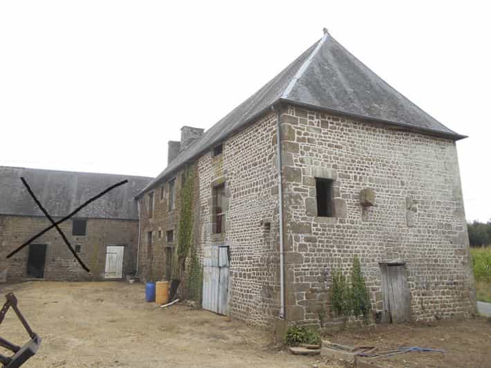 House in Sainte-Marie-du-Bois, Normandie 11732255