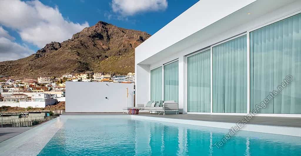 House in Arona, Canary Islands 11732793