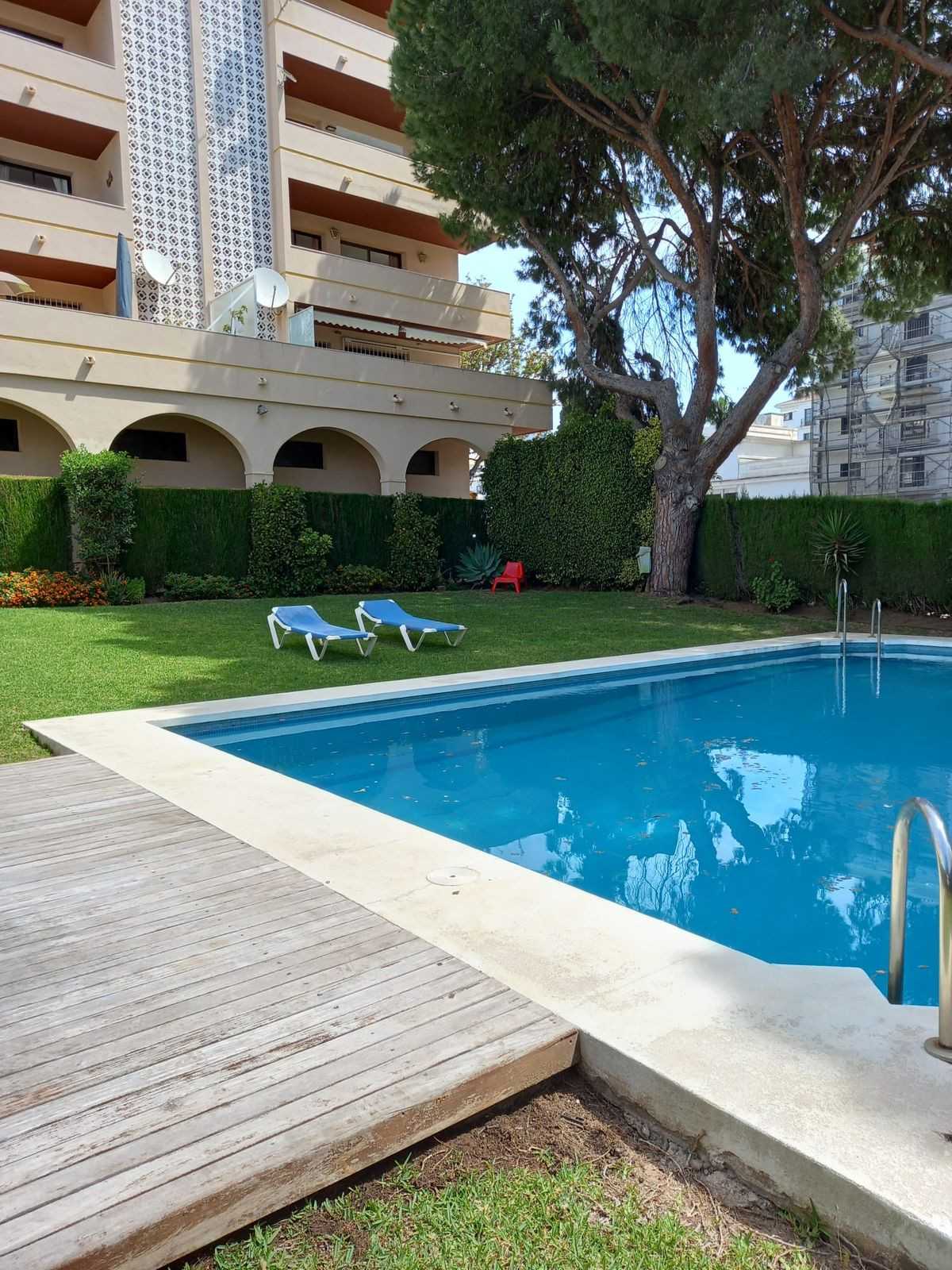 Eigentumswohnung im Marbella, Andalucía 11732840