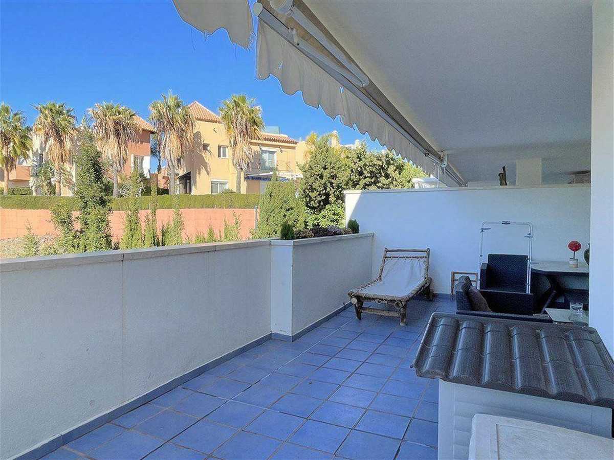 Condominium in Marbella, Andalusia 11733007