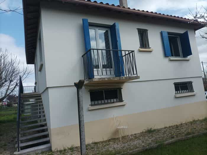 House in Ornezan, Occitanie 11733128