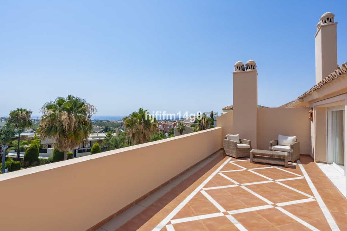 Eigentumswohnung im Marbella, Andalusien 11733174