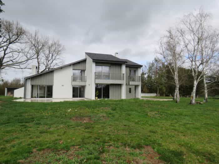 σπίτι σε La Celle-sous-Gouzon, Nouvelle-Aquitaine 11733209