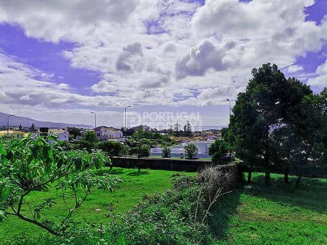 Land in , Azores 11733351