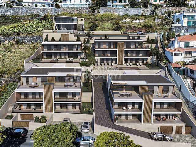Condominium in Funchal, Madeira 11733363