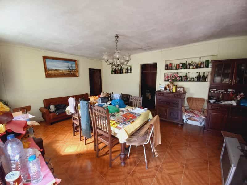 rumah dalam , Santarém 11733409