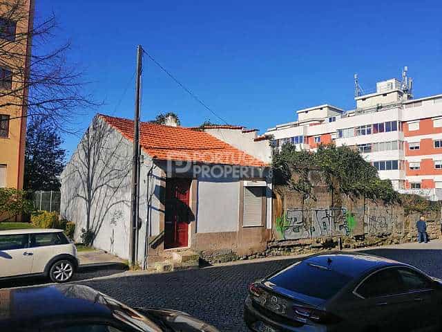 Кондоминиум в Porto, Porto District 11733417