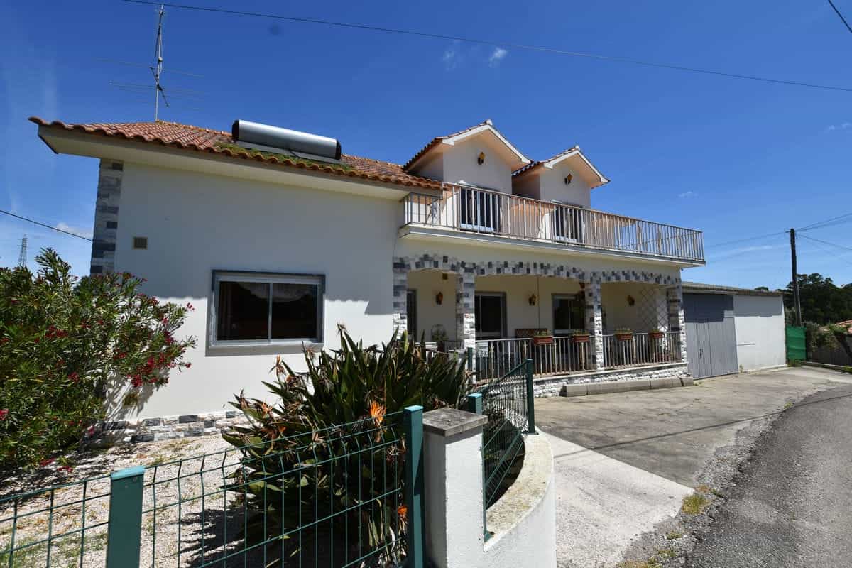 Condominium in Venda Nova, Santarem 11733431