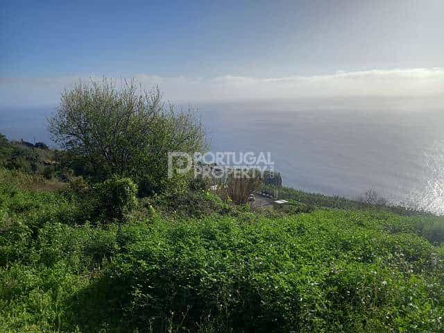الأرض في Estreito da Calheta, Madeira 11733448
