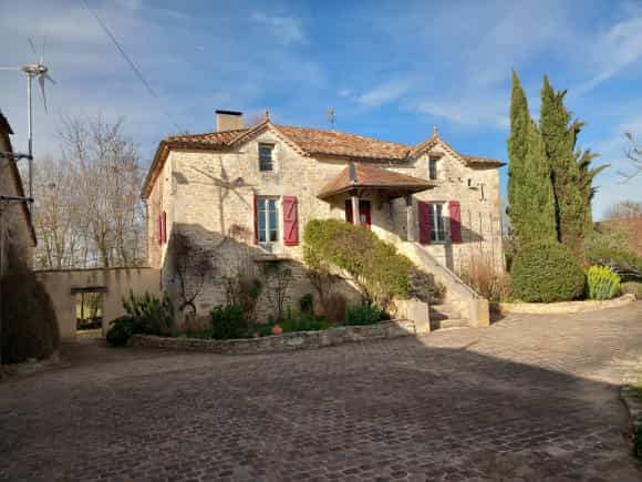 House in Tournon-d'Agenais, Nouvelle-Aquitaine 11733853