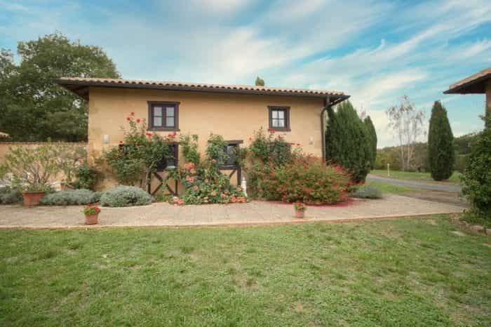 House in Mirande, Occitanie 11733856