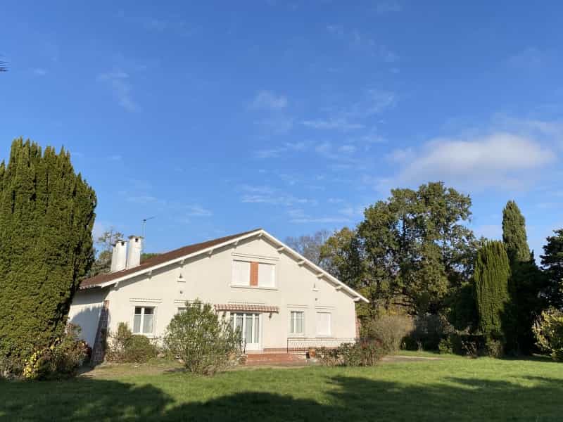 жилой дом в Maubourguet, Occitanie 11733864