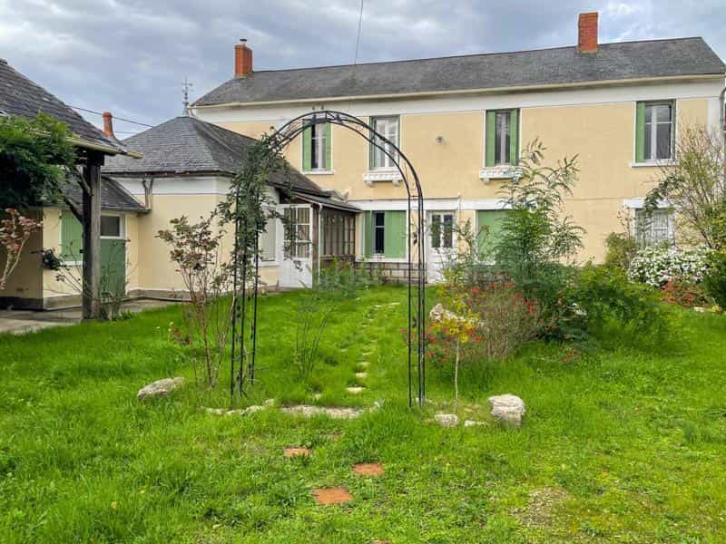 σπίτι σε Sauze-Vaussais, Nouvelle-Aquitaine 11733875