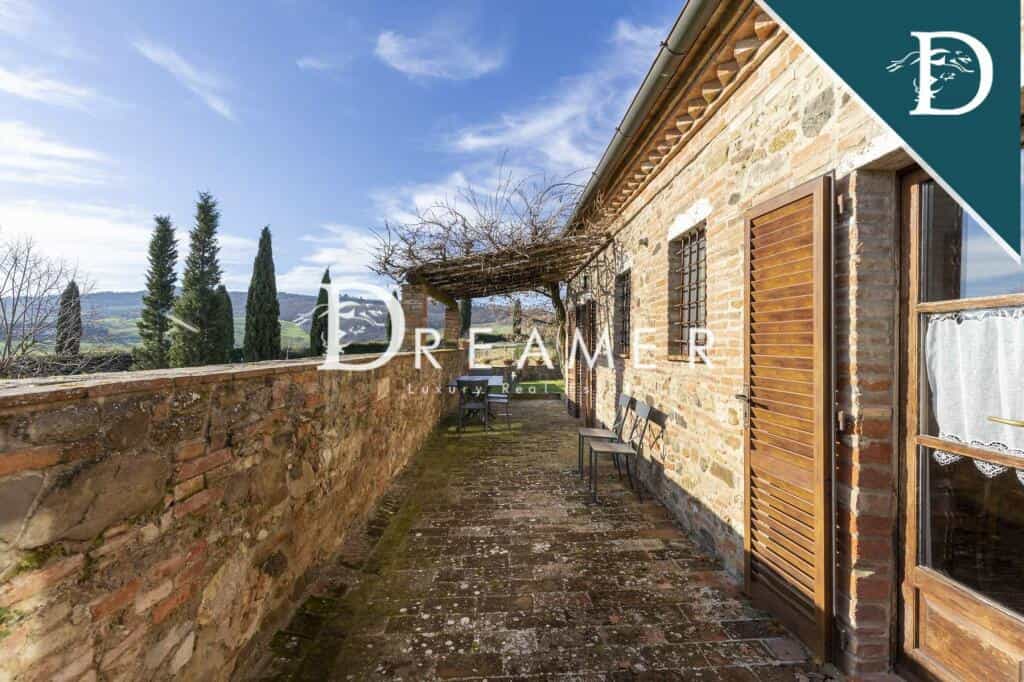 rumah dalam Montepulciano, Tuscany 11733878