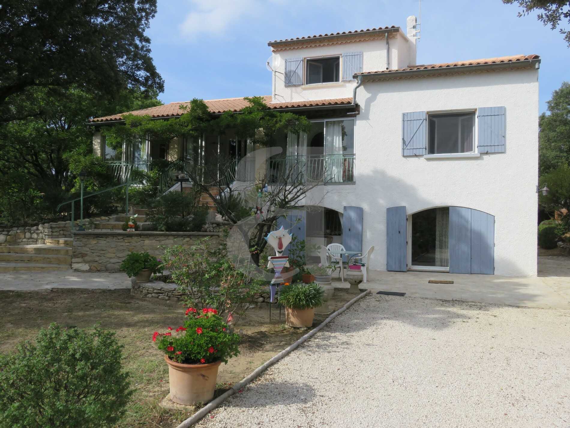 Hus i Valreas, Provence-Alpes-Cote d'Azur 11733894
