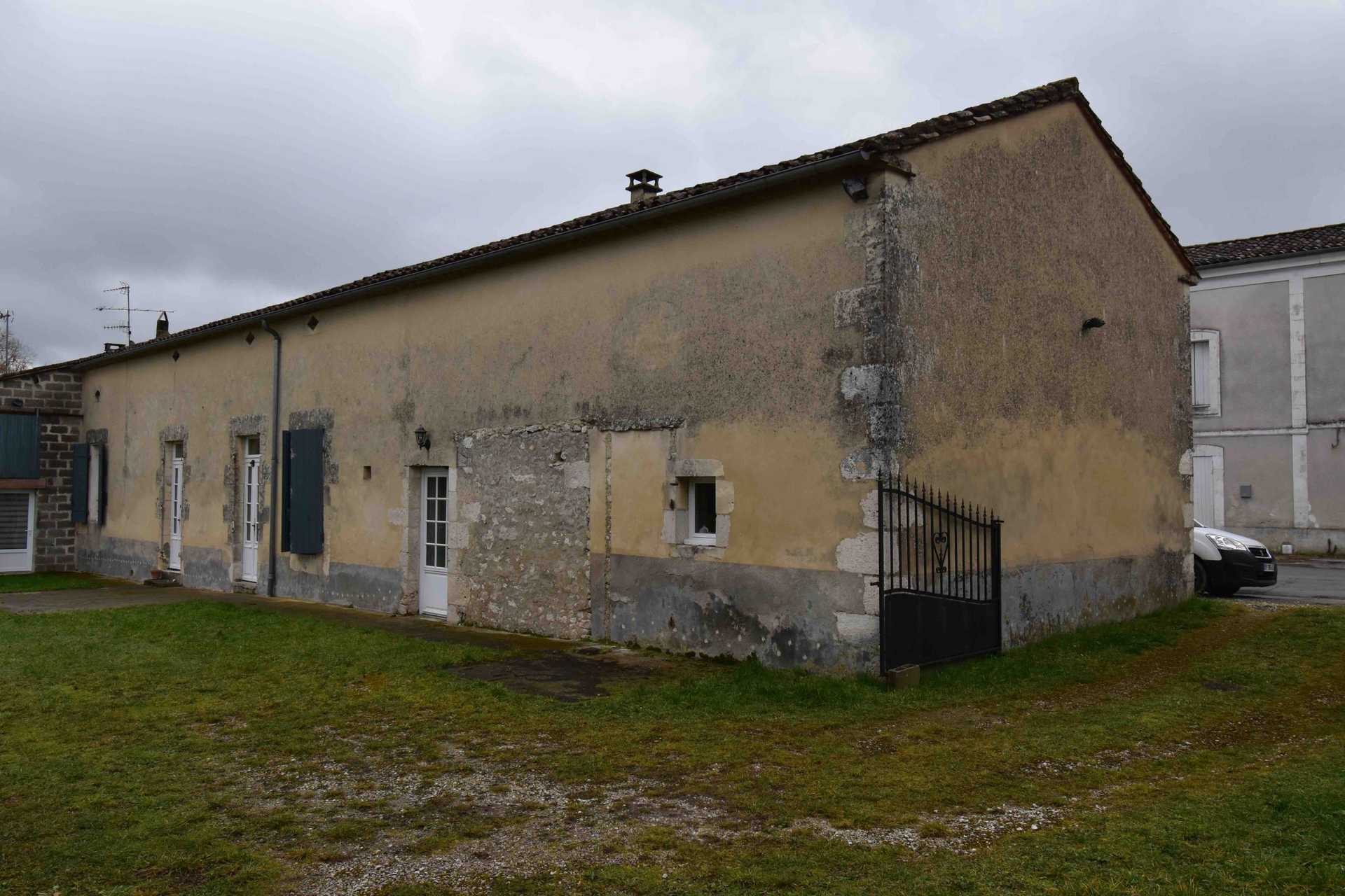 House in Issigeac, Nouvelle-Aquitaine 11733922