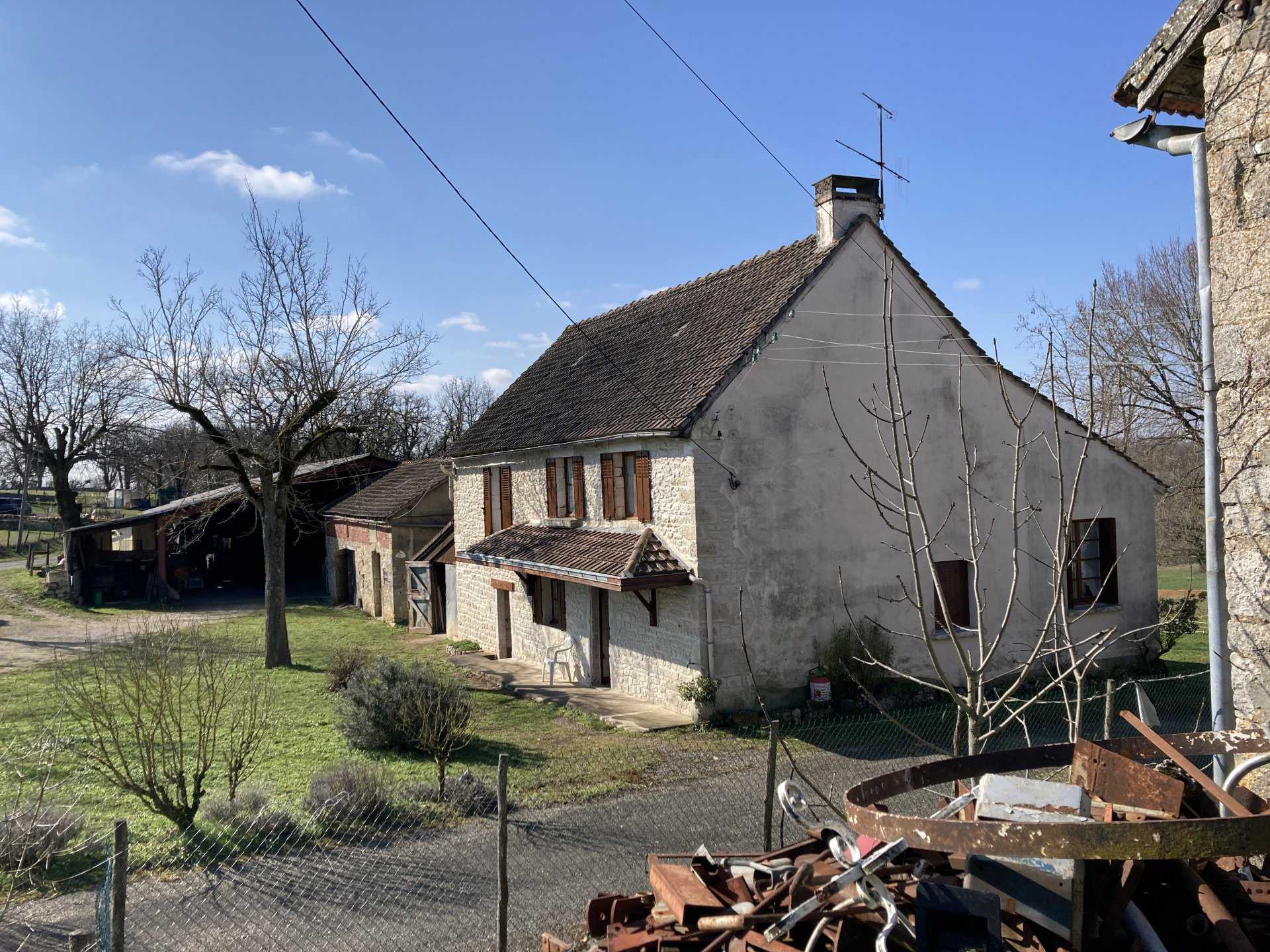 房子 在 Ginouillac, Occitanie 11733961