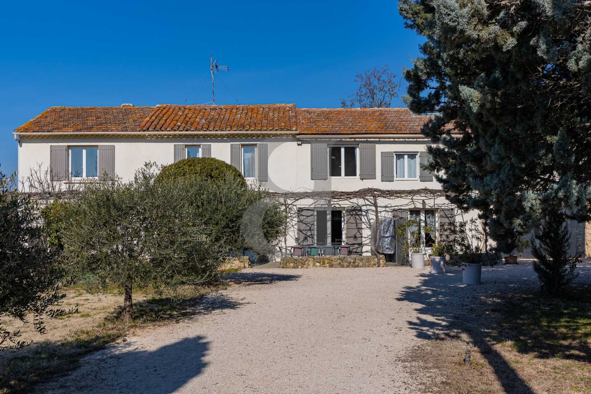 Hus i Pernes-les-Fontaines, Provence-Alpes-Cote d'Azur 11733966