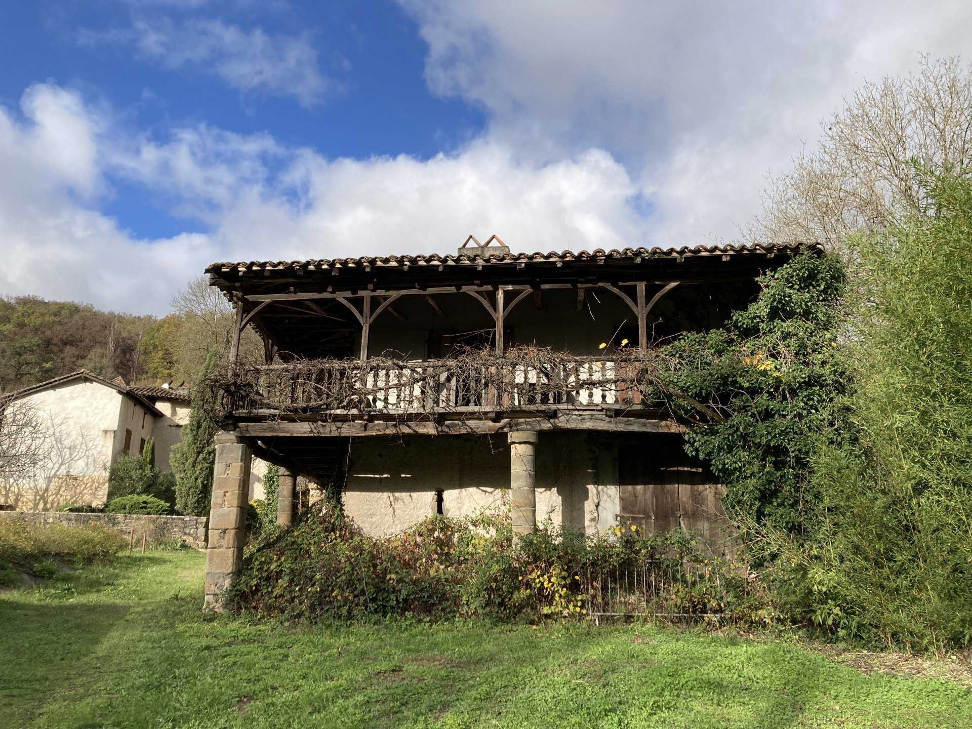 Talo sisään Figeac, Occitanie 11733967