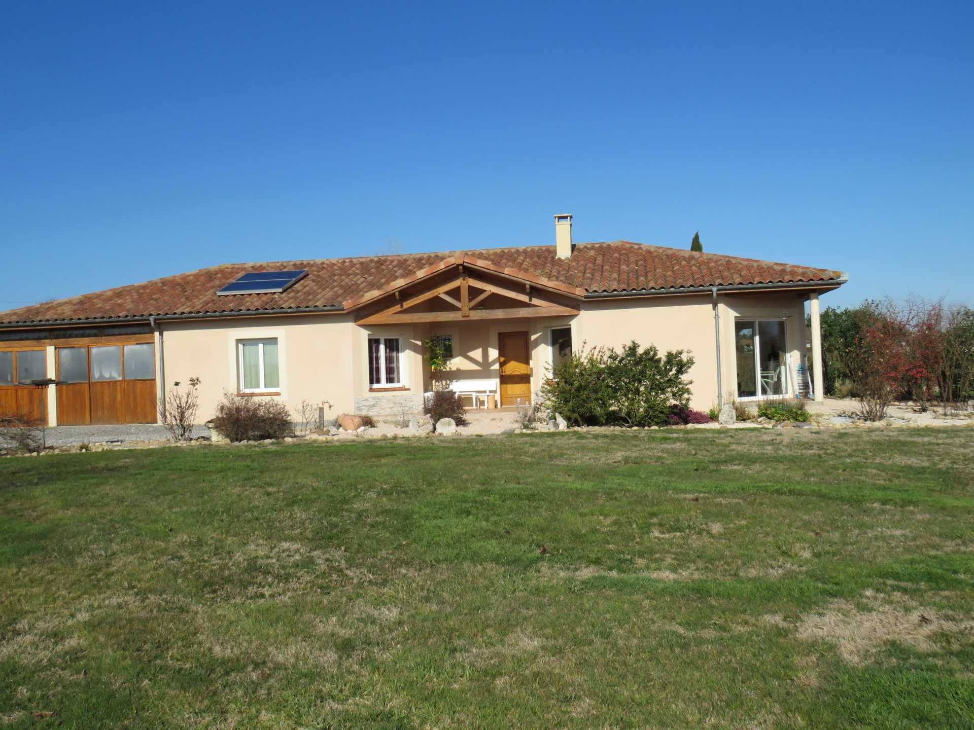 rumah dalam Castelnau-Magnoac, Occitanie 11734205