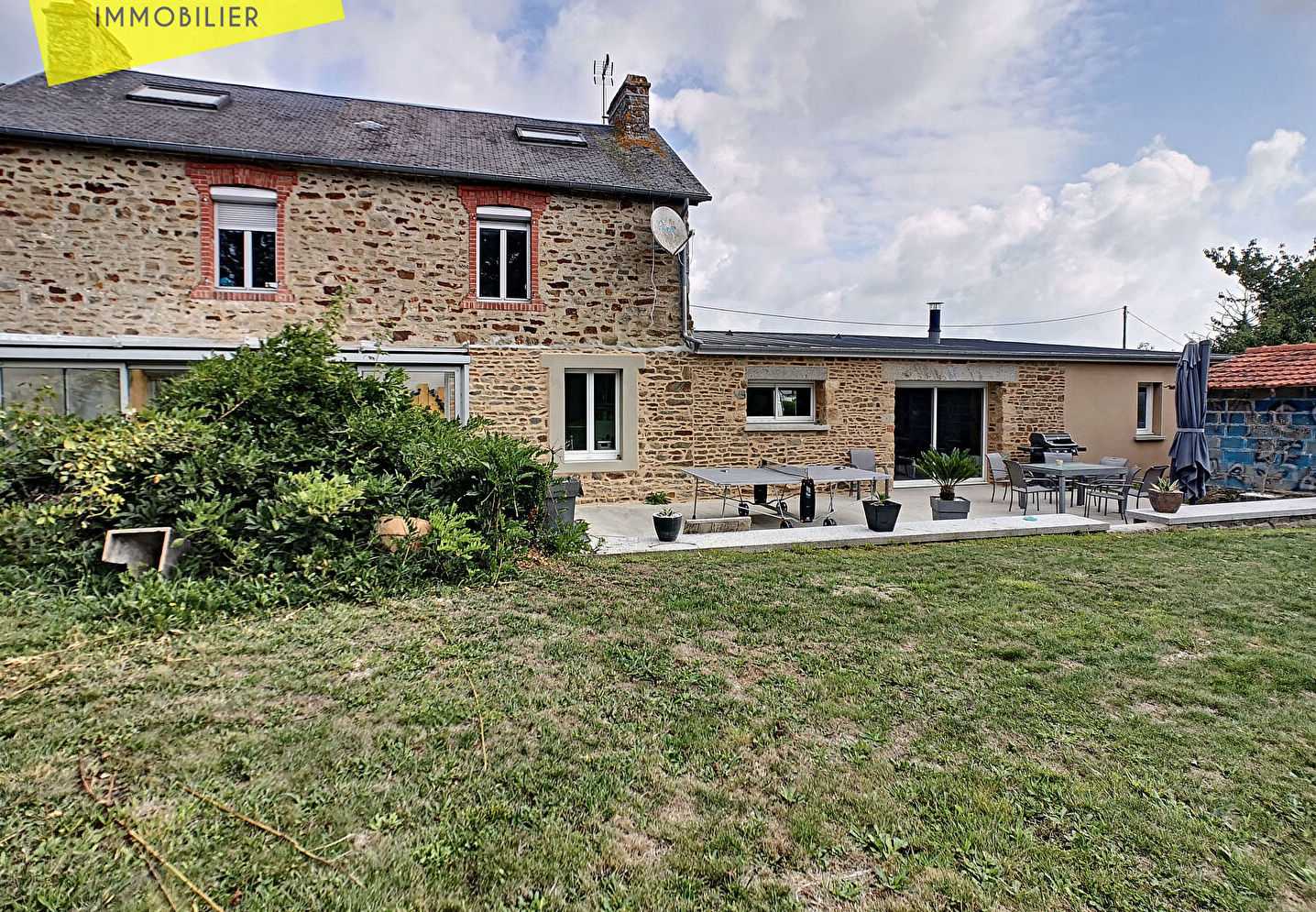 Dom w Dragey-Ronthon, Normandie 11734252