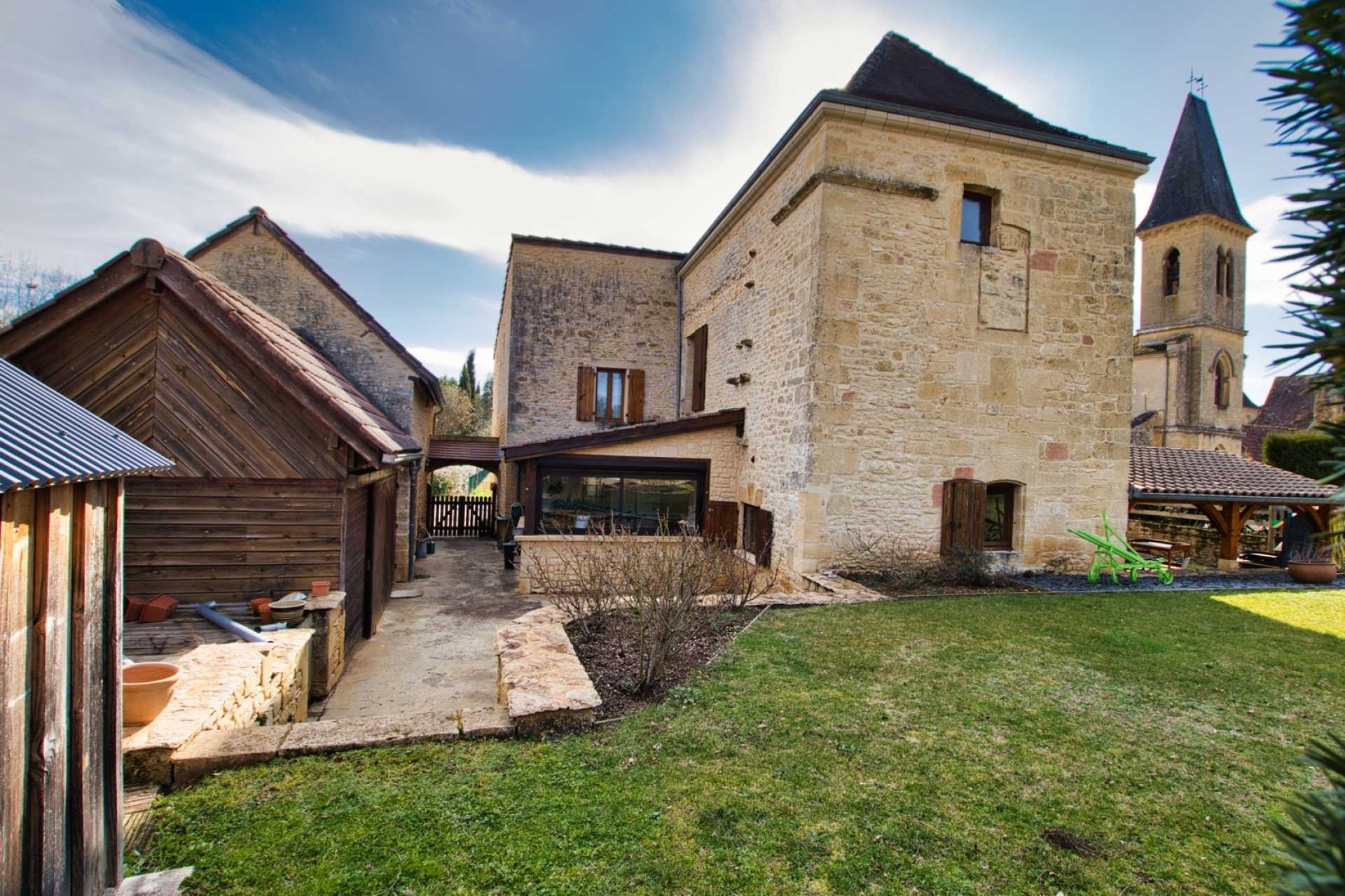 Huis in Sarlat-la-Caneda, Nouvelle-Aquitanië 11734288
