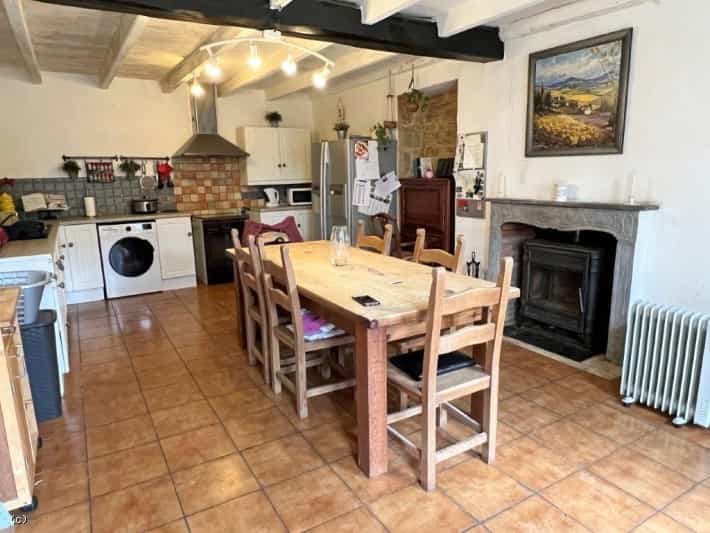 House in Mansle, Nouvelle-Aquitaine 11734332