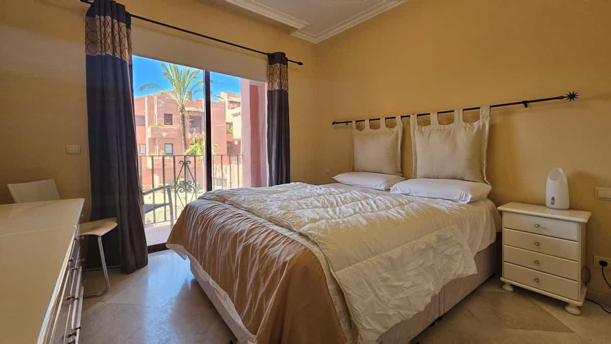 Condominium in Marbella, Andalucía 11734339