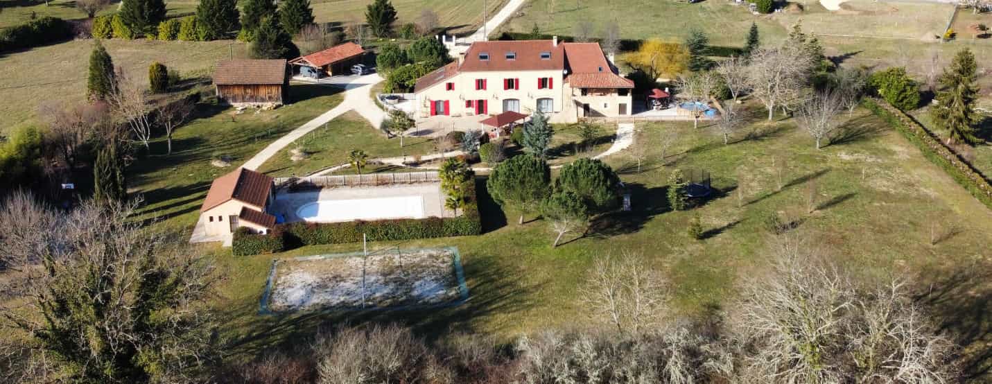 House in La Tour, Provence-Alpes-Cote d'Azur 11734351
