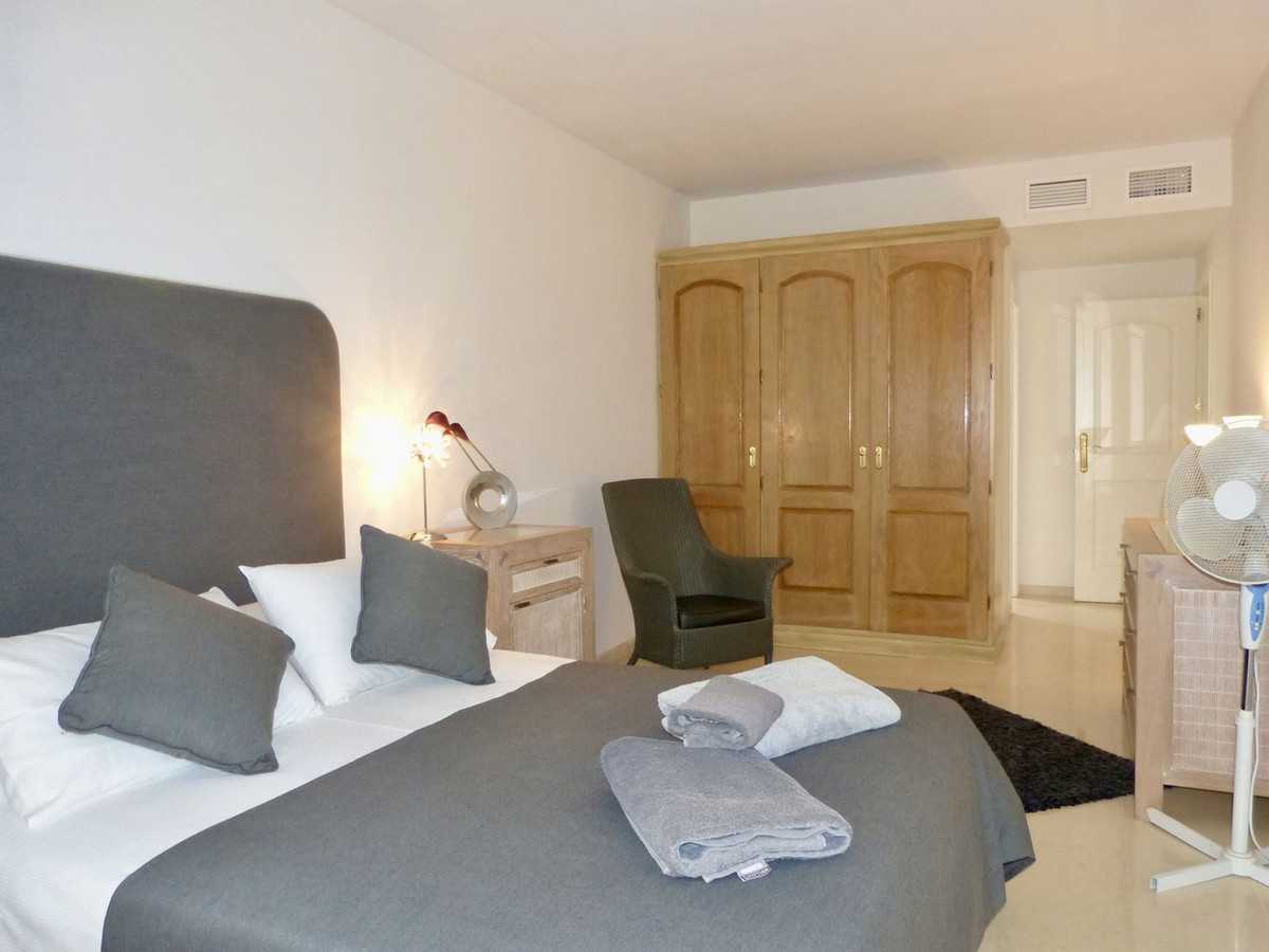 Condominium in Marbella, Andalucía 11734371