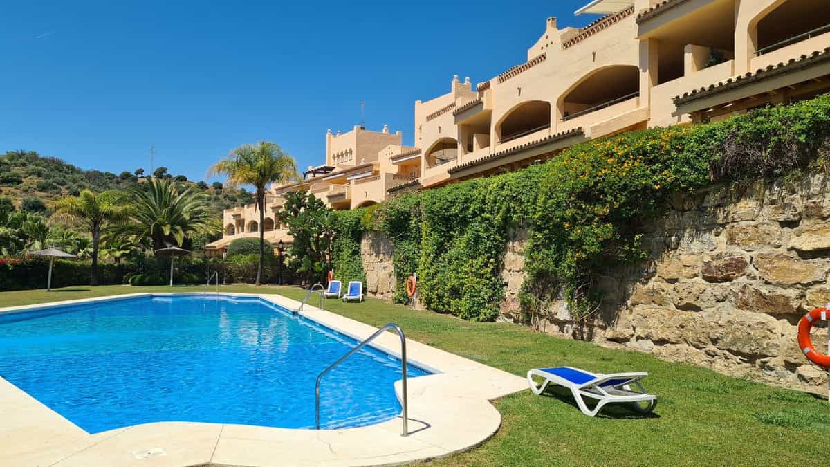 Condominium in Marbella, Andalusië 11734383