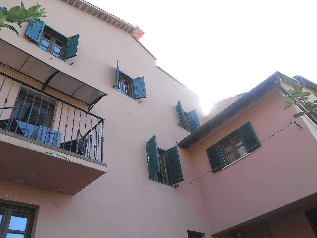 жилой дом в Баньи-ди-Лукка, Тоскана 11734413