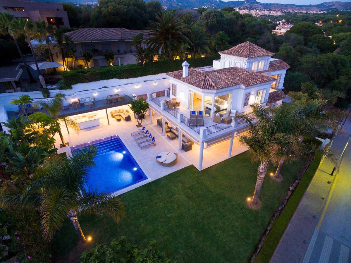 rumah dalam Marbella, Andalusia 11734432