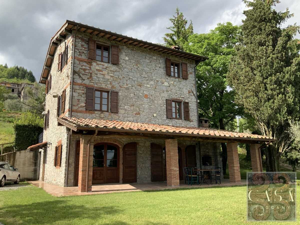 rumah dalam Pescaglia, Tuscany 11734451