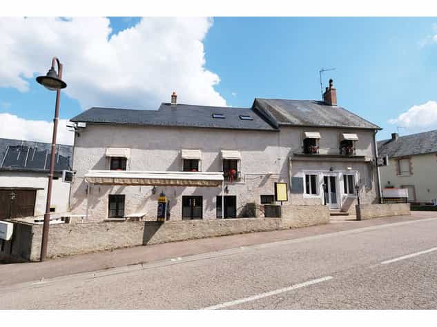 Andet i Saint-Leger-de-Fougeret, Bourgogne-Franche-Comte 11734850
