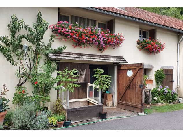 σπίτι σε Menessaire, Bourgogne-Franche-Comte 11734856