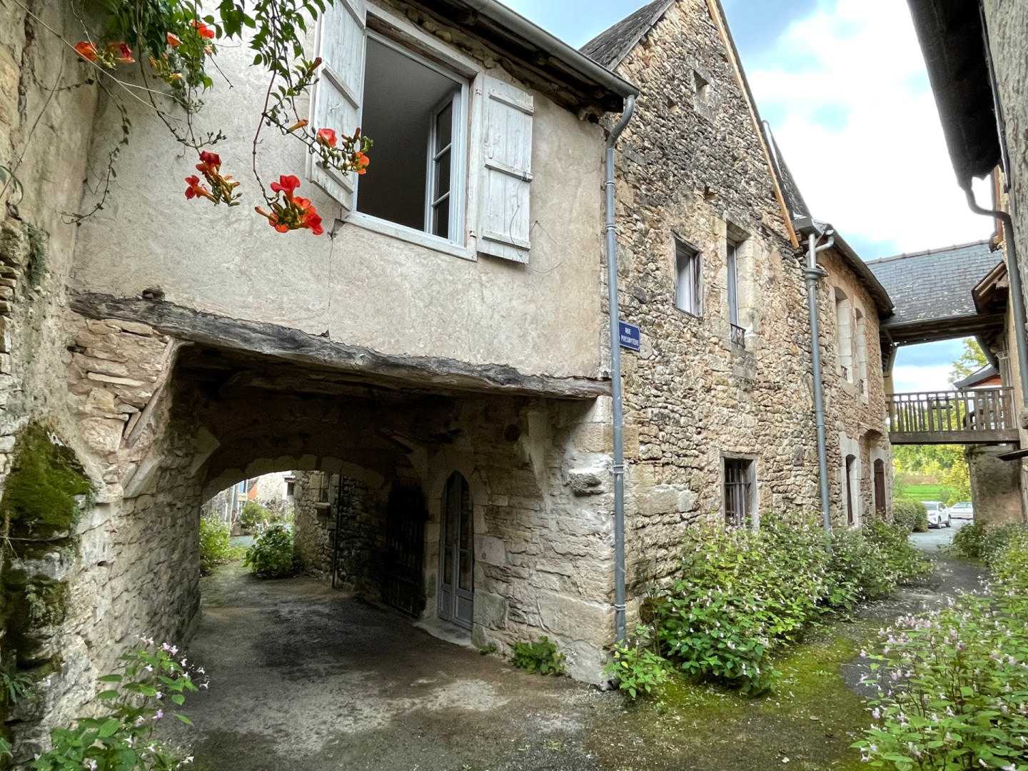 σπίτι σε Saint-Cyprien, Nouvelle-Aquitaine 11735227