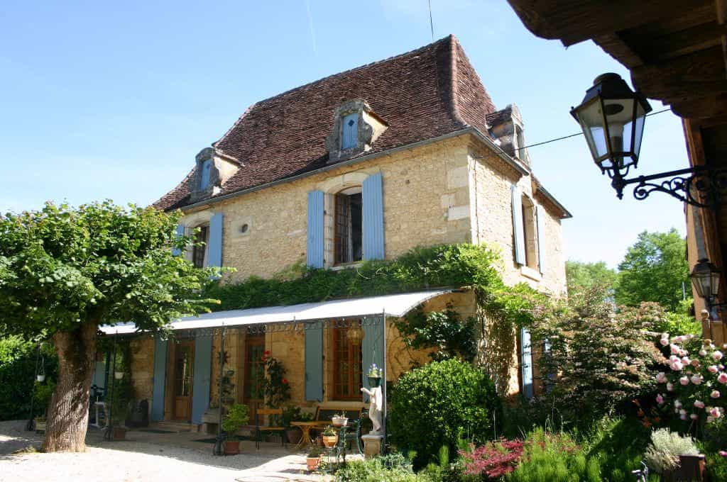 House in Saint-Cyprien, Nouvelle-Aquitaine 11735263