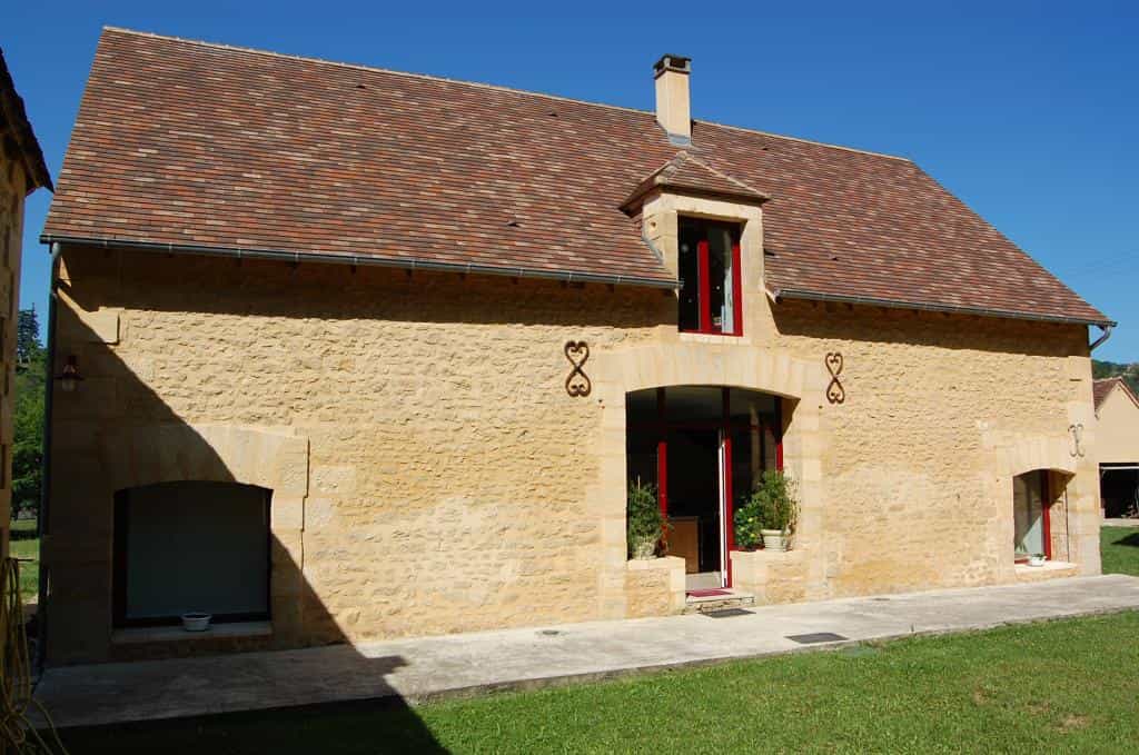 rumah dalam Saint-Cyprien, Nouvelle-Aquitaine 11735282