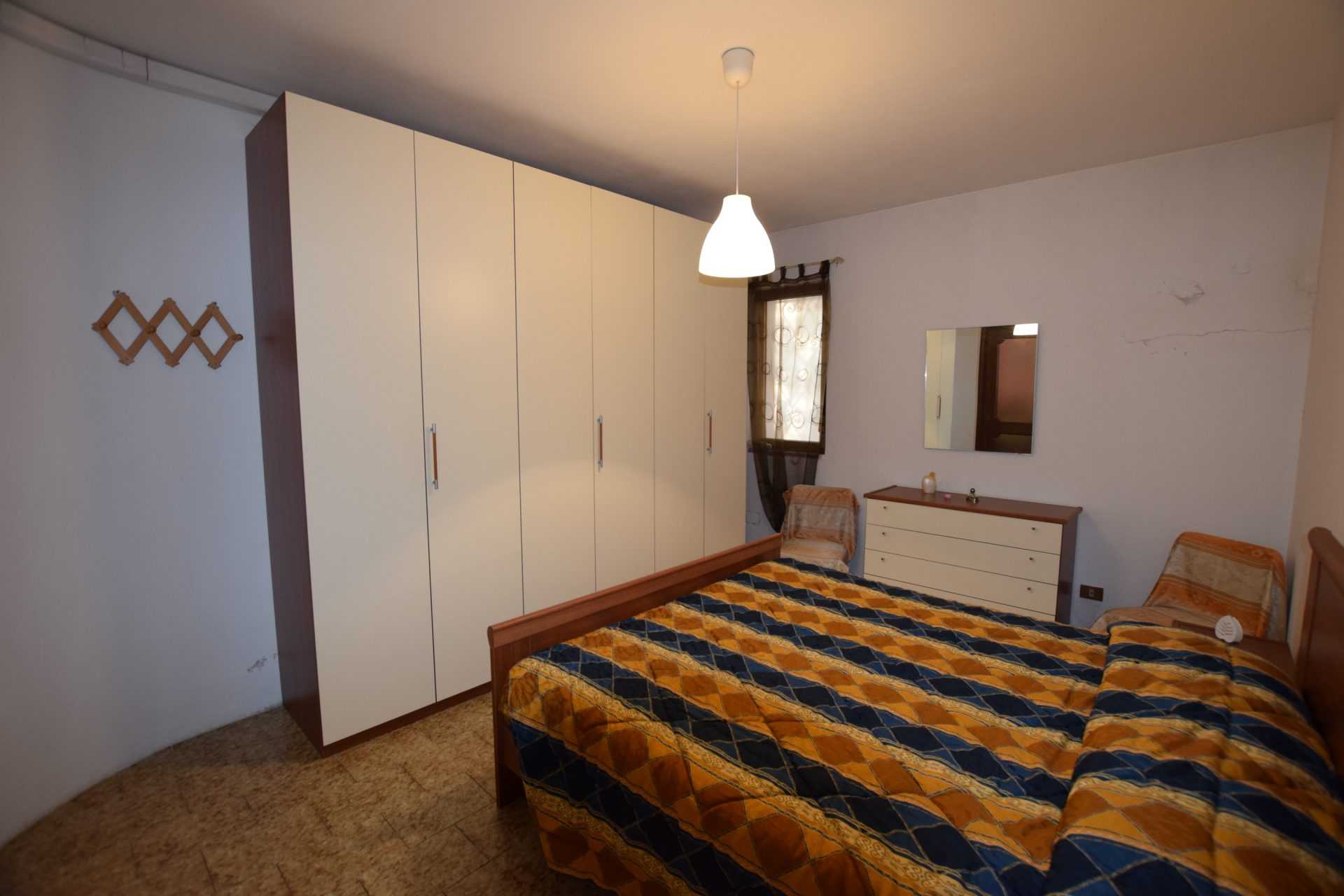 Condominium in Predore, Lombardia 11735500