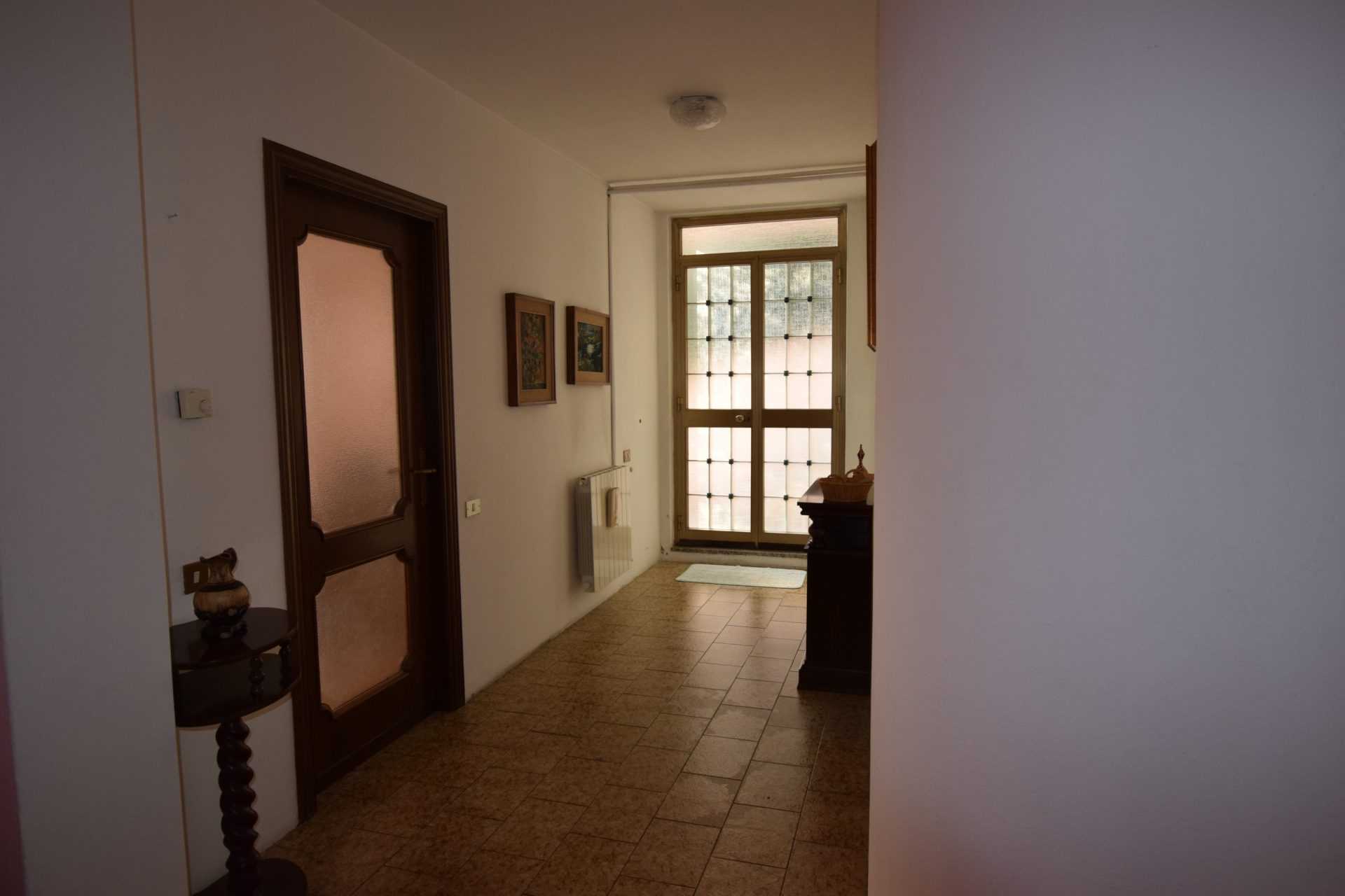 公寓 在 Predore, Lombardia 11735500