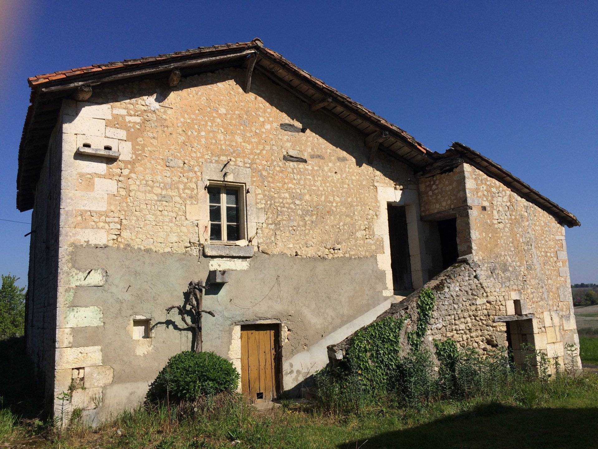 House in Champagne-Vigny, Nouvelle-Aquitaine 11735593