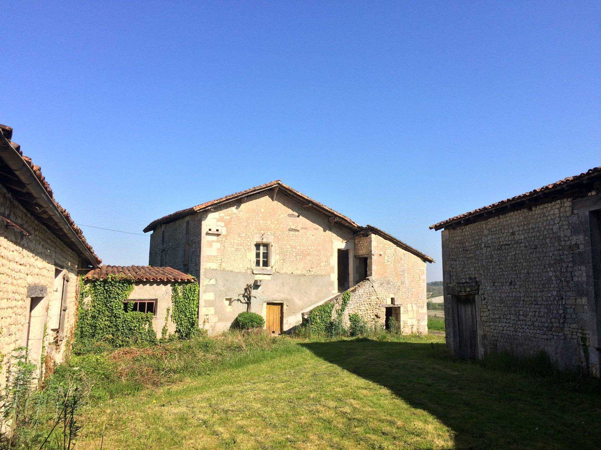 House in Champagne-Vigny, Nouvelle-Aquitaine 11735593